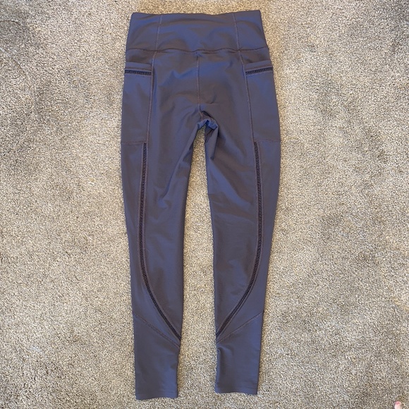 Victoria’s Sport Total Knockout Tights - Picture 3 of 3